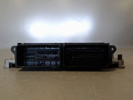 CALCULATEUR MOTEUR FORD C-MAX