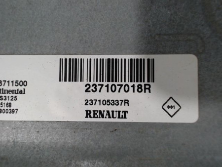 CALCULATEUR MOTEUR RENAULT CLIO