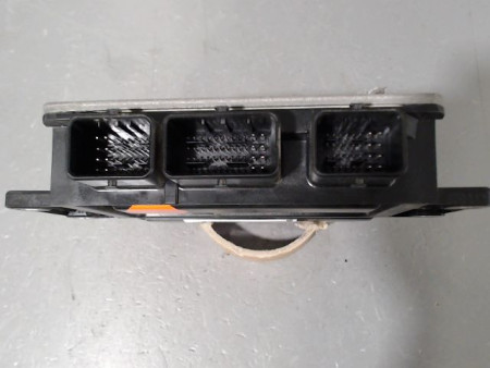 CALCULATEUR MOTEUR RENAULT KANGOO