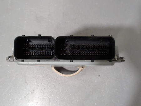 CALCULATEUR MOTEUR VOLKSWAGEN GOLF