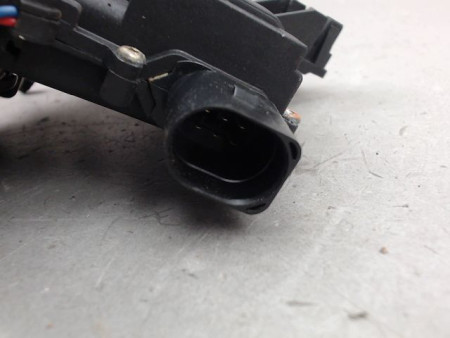 SYSTEME CONDAMNATION ARRIERE GAUCHE VOLKSWAGEN GOLF