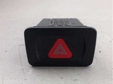 BOUTON DE WARNING VOLKSWAGEN GOLF