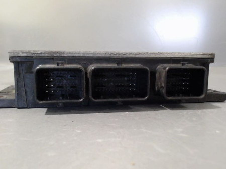 CALCULATEUR MOTEUR RENAULT TWINGO