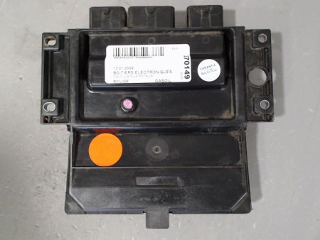 CALCULATEUR MOTEUR RENAULT TWINGO