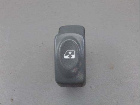 COMMANDE LEVE-GLACE PORTE AVD RENAULT TWINGO