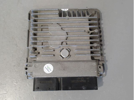 CALCULATEUR MOTEUR VOLKSWAGEN POLO