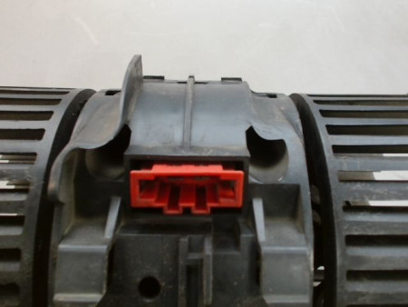 MOTEUR VENTILATEUR CHAUFFAGE RENAULT MEGANE