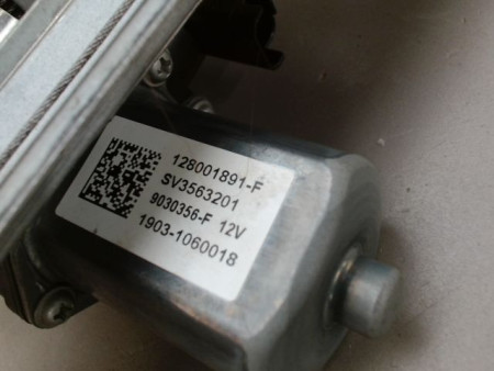 MECANISME LEVE-GLACE AVANT DROIT DACIA DUSTER