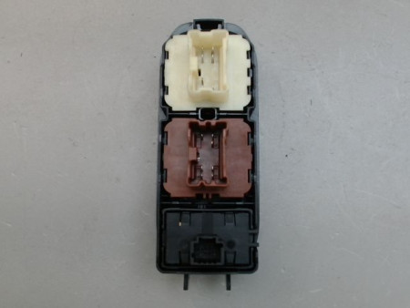COMMANDE LEVE-GLACE PORTE AVG DACIA DUSTER