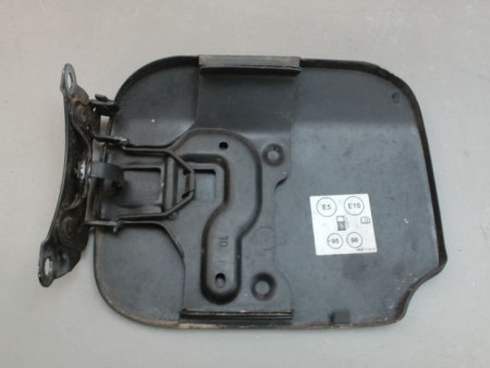 VOLET DE TRAPPE CARBURANT DACIA SANDERO