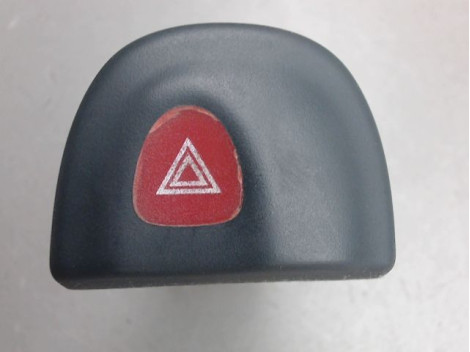 BOUTON DE WARNING RENAULT MEGANE