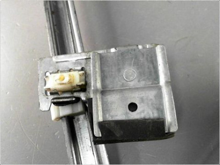 MECANISME LEVE-GLACE AVANT DROIT VOLKSWAGEN POLO IV PH2 05-09