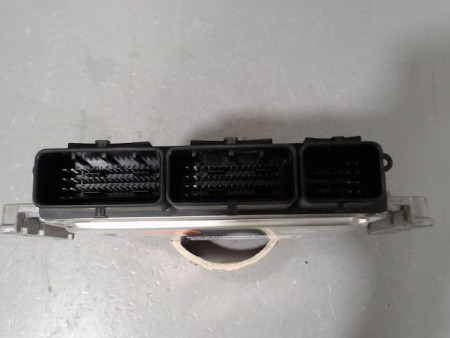 CALCULATEUR MOTEUR RENAULT KANGOO