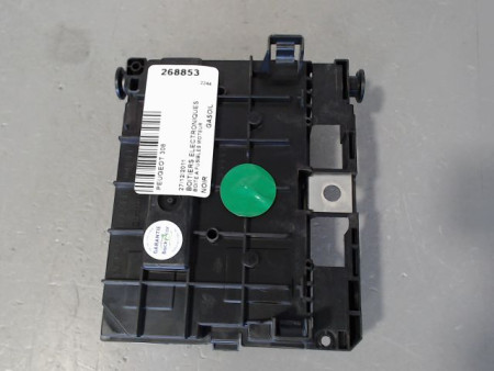BOITE A FUSIBLES PEUGEOT 308