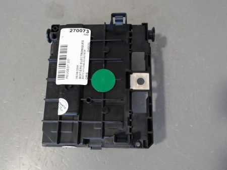 BOITE A FUSIBLES PEUGEOT 207