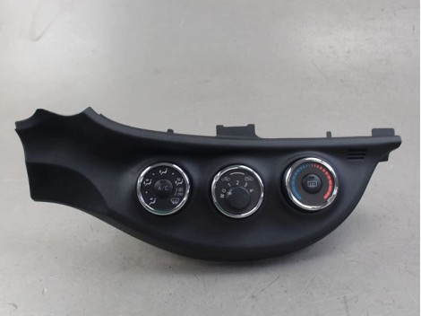 COMMANDE DE CHAUFFAGE TOYOTA YARIS