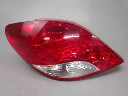 FEU ARRIERE GAUCHE  PEUGEOT 207