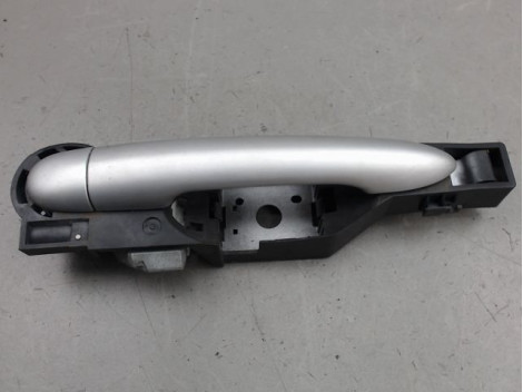 POIGNEE EXTERIEURE PORTE AVANT DROIT RENAULT CLIO
