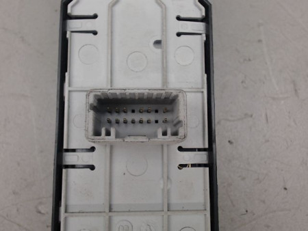 COMMANDE LEVE-GLACE PORTE AVG RENAULT MEGANE