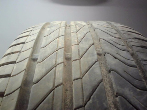 Pneu CONTINENTAL ULTRA CONTACT 205 60 16 92 H