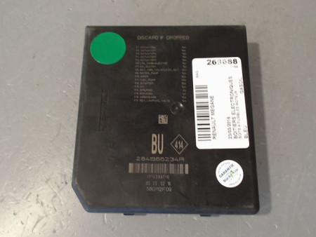 BOITE A FUSIBLES RENAULT MEGANE