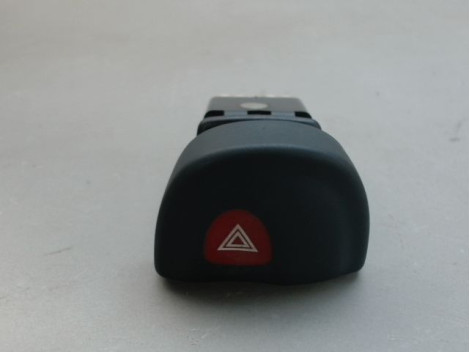 BOUTON DE WARNING RENAULT MEGANE