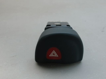 BOUTON DE WARNING RENAULT MEGANE