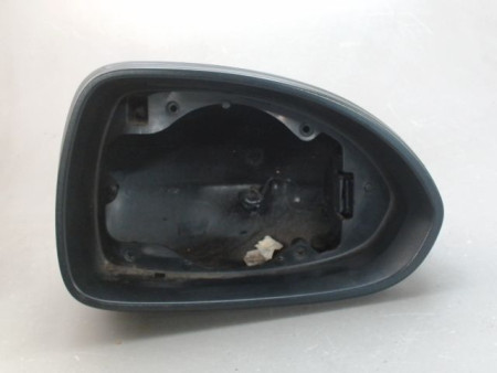 CARENAGE RETROVISEUR EXTERIEUR DROIT OPEL CORSA