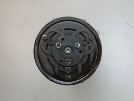 COMPRESSEUR AIR CONDITIONNE RENAULT CLIO