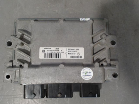 CALCULATEUR MOTEUR RENAULT CLIO