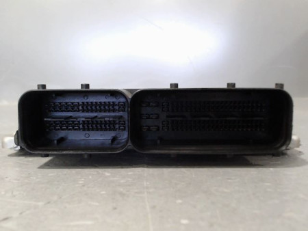 CALCULATEUR MOTEUR SUZUKI SWIFT