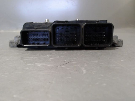 CALCULATEUR MOTEUR PEUGEOT EXPERT