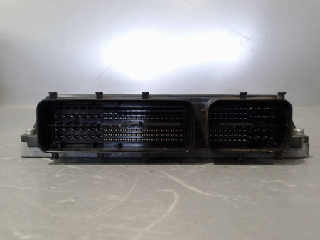CALCULATEUR MOTEUR TOYOTA RAV4