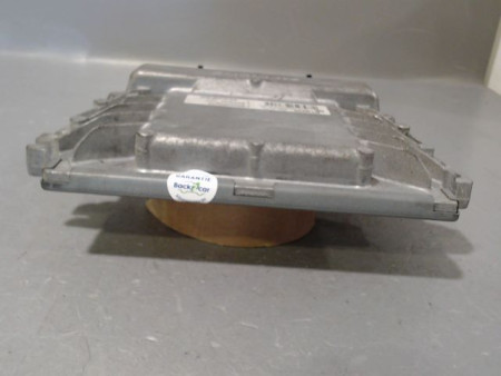 CALCULATEUR MOTEUR DACIA LOGAN