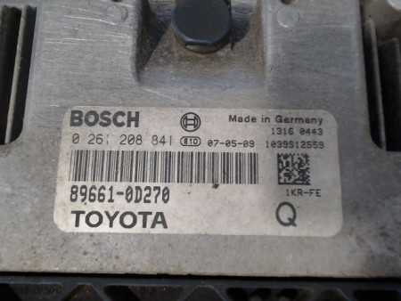 CALCULATEUR MOTEUR TOYOTA YARIS