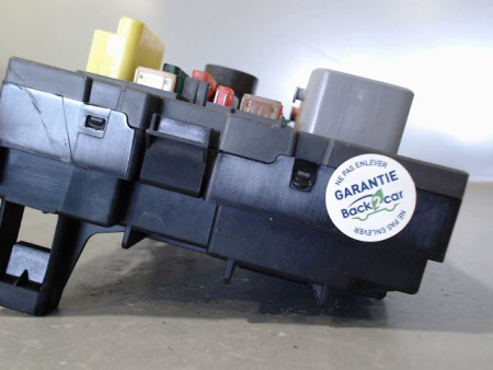 BOITE A FUSIBLES CITROEN C4