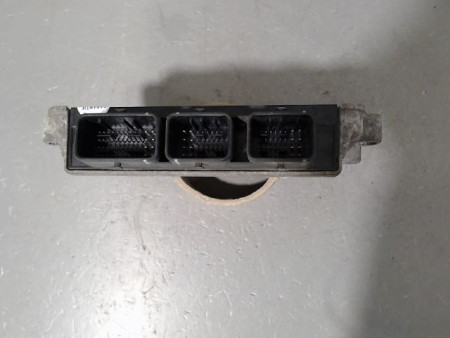CALCULATEUR MOTEUR PEUGEOT 206