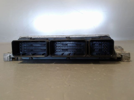 CALCULATEUR MOTEUR RENAULT MEGANE