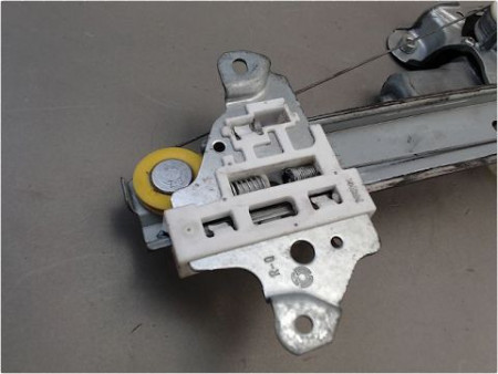MECANISME LEVE-GLACE AVANT DROIT NISSAN MICRA
