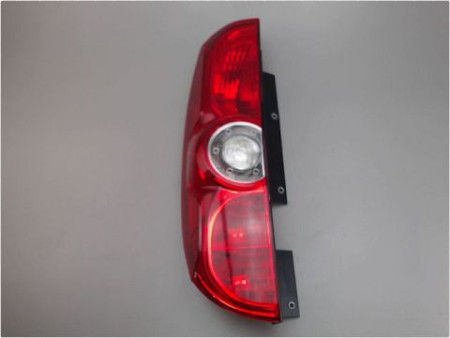 FEU ARRIERE GAUCHE  FIAT DOBLO