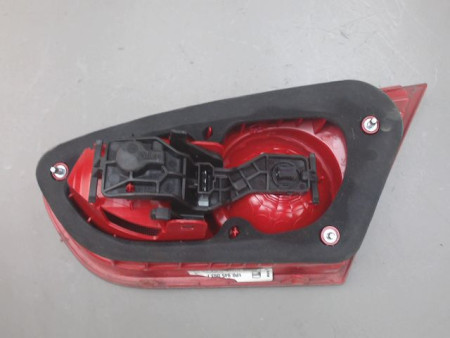 FEU ARRIERE INTERIEUR GAUCHE SEAT LEON