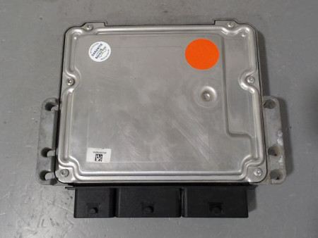 CALCULATEUR MOTEUR DACIA SANDERO