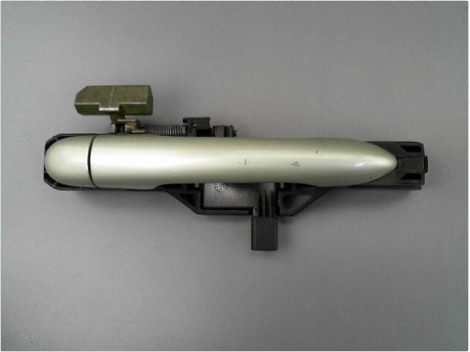 POIGNEE EXTERIEURE PORTE AVANT DROIT RENAULT VELSATIS 02-05