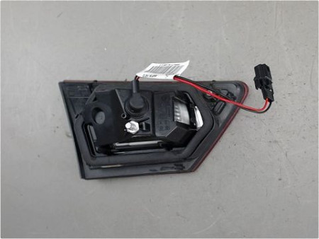 FEU ARRIERE INTERIEUR DROIT RENAULT CLIO