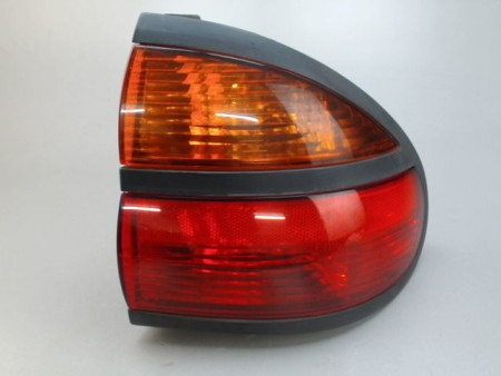 FEU ARRIERE DROIT RENAULT LAGUNA