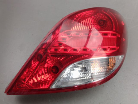 FEU ARRIERE DROIT PEUGEOT 207