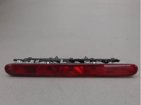 FEUX STOP SUPPLEMENTAIRE PEUGEOT 206