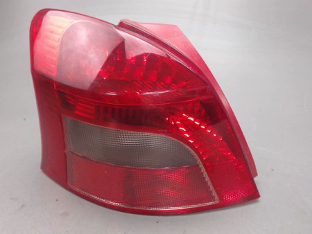 FEU ARRIERE GAUCHE  TOYOTA YARIS