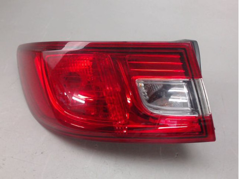 FEU ARRIERE GAUCHE  RENAULT CLIO