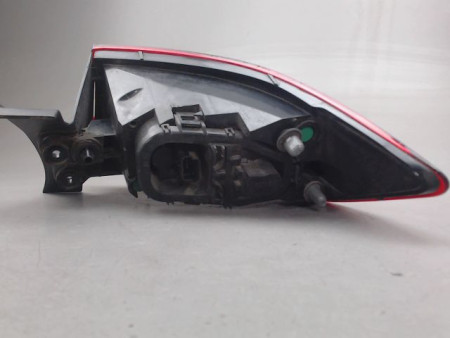 FEU ARRIERE GAUCHE  RENAULT CLIO